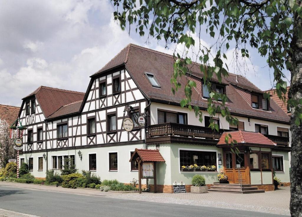 Landgasthof - Hotel Zum Stern Linden  Ngoại thất bức ảnh