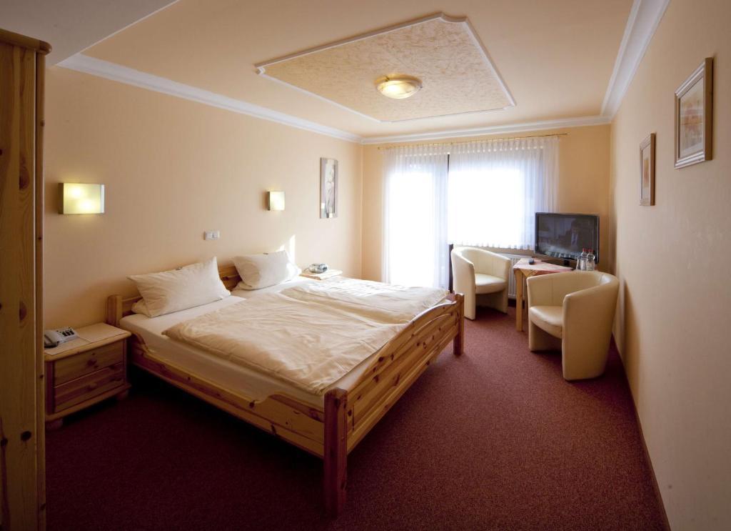 Landgasthof - Hotel Zum Stern Linden  Phòng bức ảnh