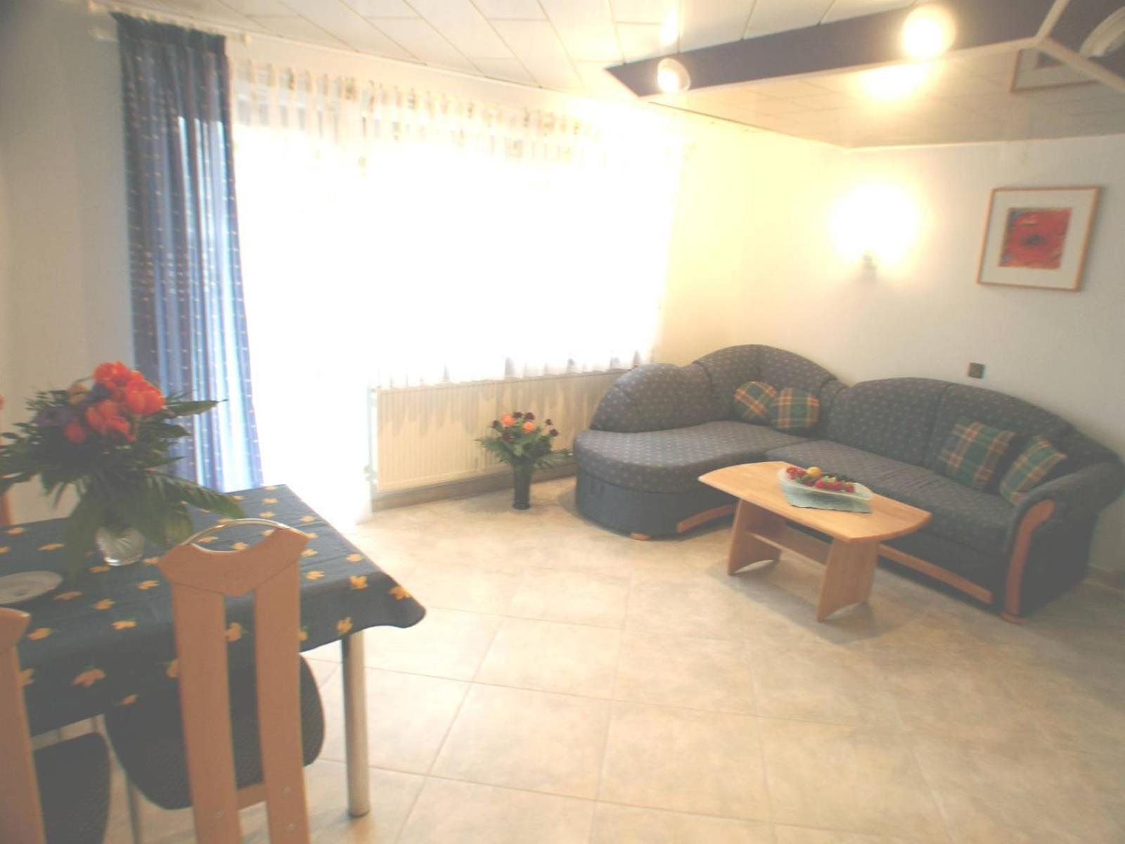 Landgasthof - Hotel Zum Stern Linden  Ngoại thất bức ảnh